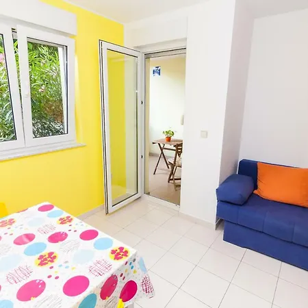 • Lungomare • Apartman