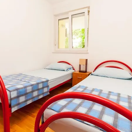 Apartman • Lungomare • Póla