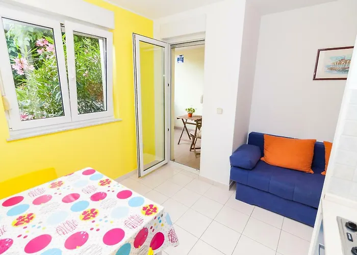 • Lungomare • Apartment