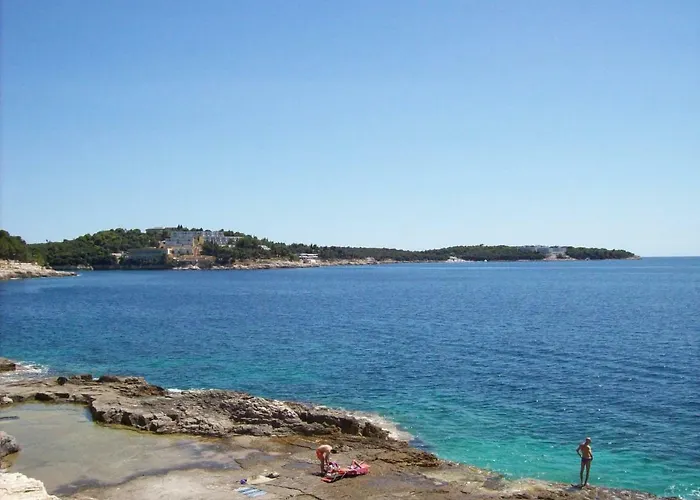 • Lungomare • Apartment